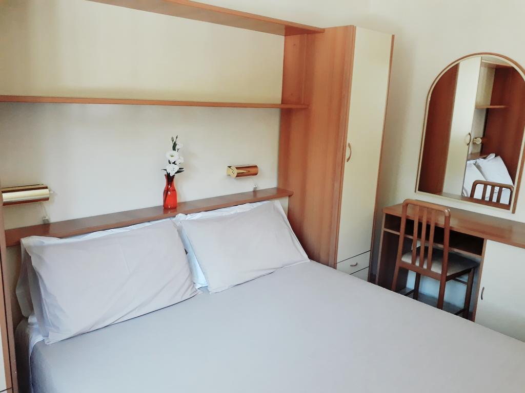 Hotel Helvetia Milano Marittima Exterior photo