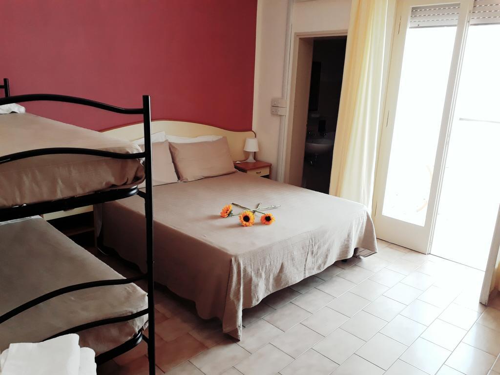 Hotel Helvetia Milano Marittima Exterior photo