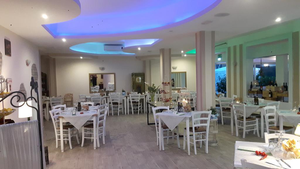 Hotel Helvetia Milano Marittima Exterior photo