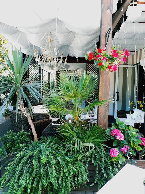 Hotel Helvetia Milano Marittima Exterior photo